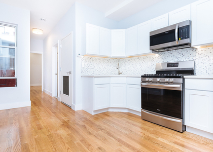 128 India St - Photo 1