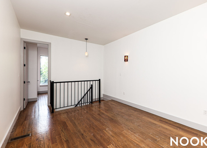 243 Harman St - Photo 1