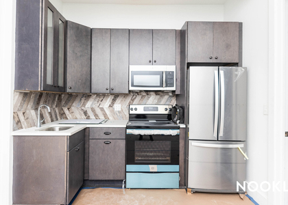1114 Halsey St - Photo 1