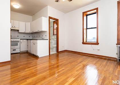 203 17th St - Photo 1