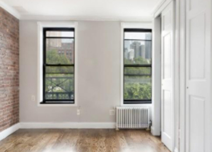 10th Ave & West 48th St  - Photo 1