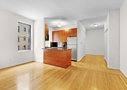 113 East 31st Street - Photo 1