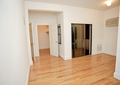 113 East 31st Street - Photo 1