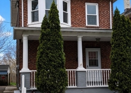 14 Raymond St - Photo 1