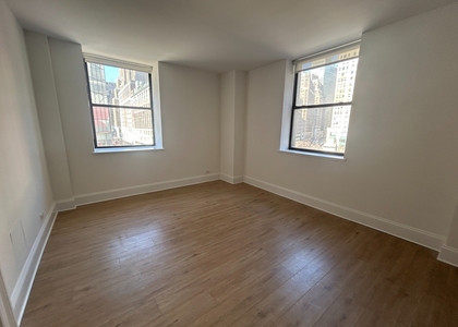 West 34th Street - Photo 1