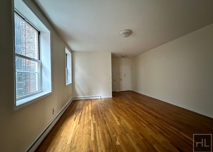 West 73 Street - Photo 1