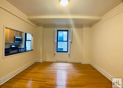Second Avenue - Photo 1
