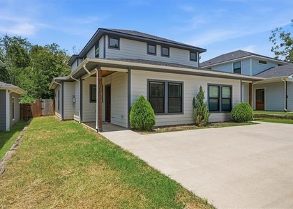 1315 S 5th Avenue - Photo 1