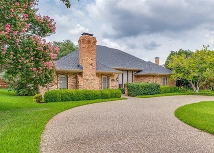 6905 Chevy Chase - Photo 1