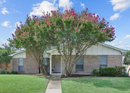 2604 Winding Creek Drive - Photo 1