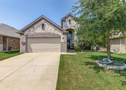 818 Blackhawk Drive - Photo 1