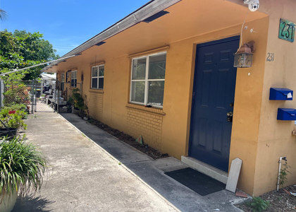 231 Sw 8th Street - Photo 1