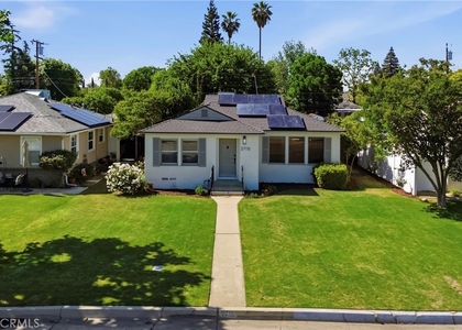 2715 Cedar - Photo 1