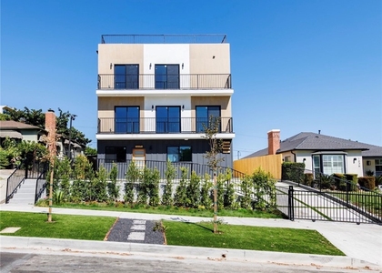 1332 S Longwood Avenue - Photo 1
