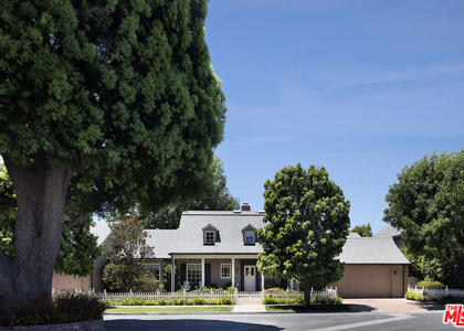 10030 Toluca Lake Avenue - Photo 1