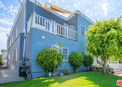 1820 S Barrington Avenue - Photo 1