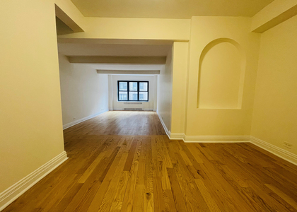 East 56th Street - Photo 1