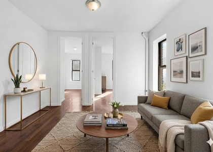 Madison Street  - Photo 1