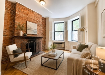 Clinton St. - Photo 1