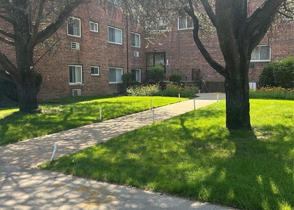 50-52 Gibson Boulevard - Photo 1