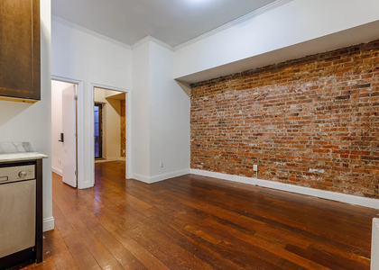 Broome Street - Photo 1