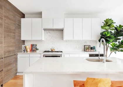 53 Grand Street - Photo 1