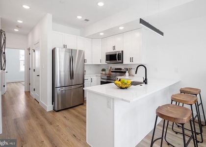 3108 Clifford Street - Photo 1