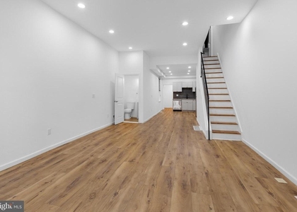 2516 W Master Street - Photo 1