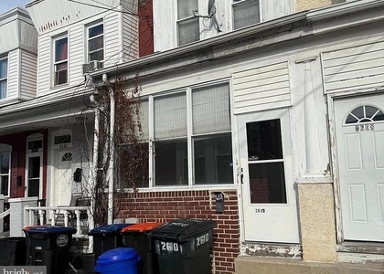 2610 W 7th Street - Photo 1