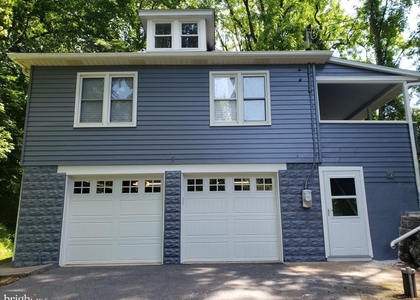 723 Mccormick Rd - Photo 1