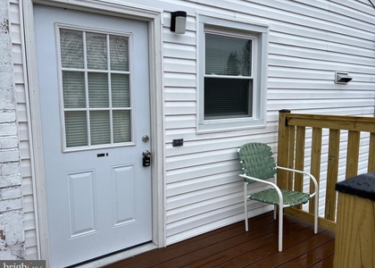4015 Gill Avenue - Photo 1