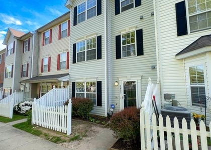 1632 Briarview Court - Photo 1