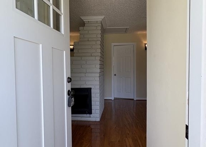 52 Chaucer Drive - Photo 1