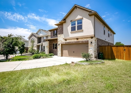 9202 Spade Cir - Photo 1