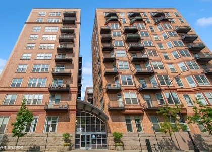 500 S Clinton Street - Photo 1