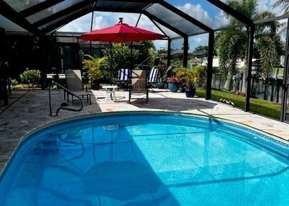 1510 Se 11th Place - Photo 1