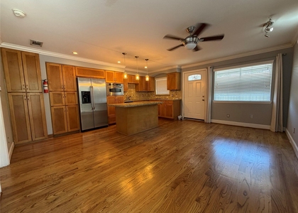 1447 Heights Boulevard - Photo 1