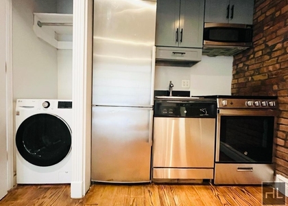 East 5 Street - Photo 1