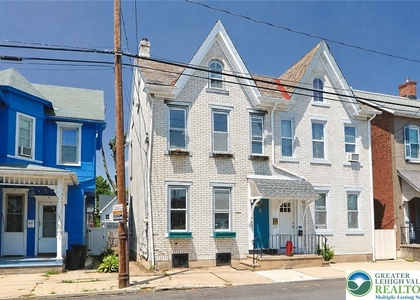 227 E Garrison Street - Photo 1