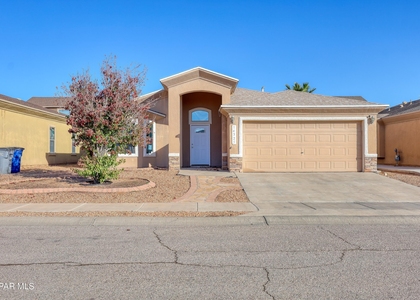 14325 Woods Point Avenue - Photo 1