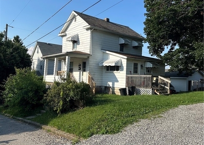 123 Garfield Ave - Photo 1