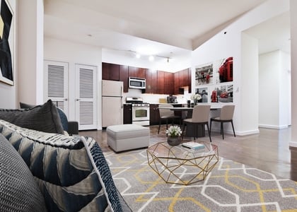 135 Wiliam St - Photo 1