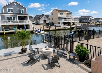 9 Neptune Road - Photo 1