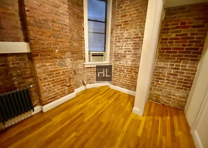 E 3rd St - Photo 1