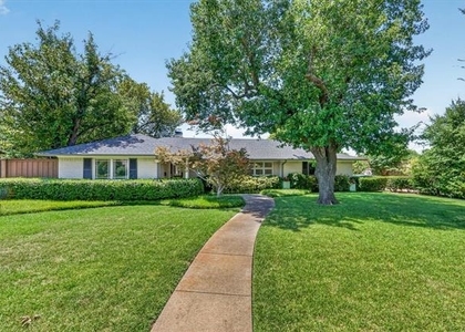 5804 Norway Road - Photo 1
