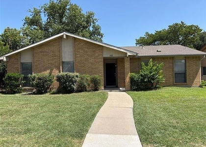 522 Woodhurst Drive - Photo 1