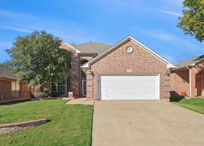 8837 Sunset Trace Drive - Photo 1
