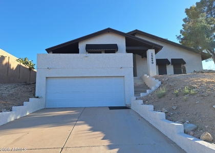 15849 E Palomino Boulevard - Photo 1