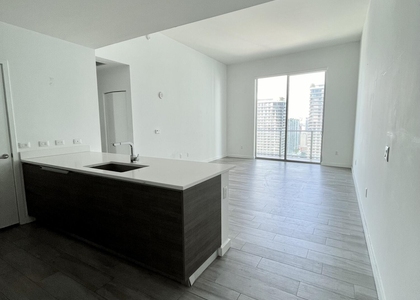 1100 S Miami Avenue - Photo 1