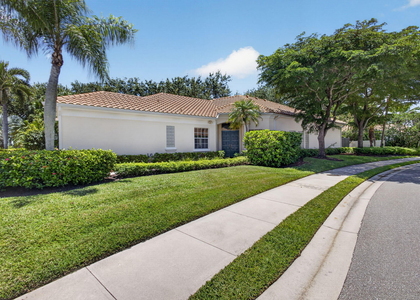 1048 Diamond Head Way - Photo 1